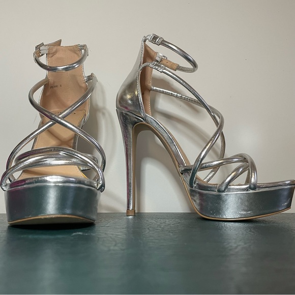 NOVO Sz6 Perri silver platform stiletto heels LIKE NEW - Picture 5 of 9